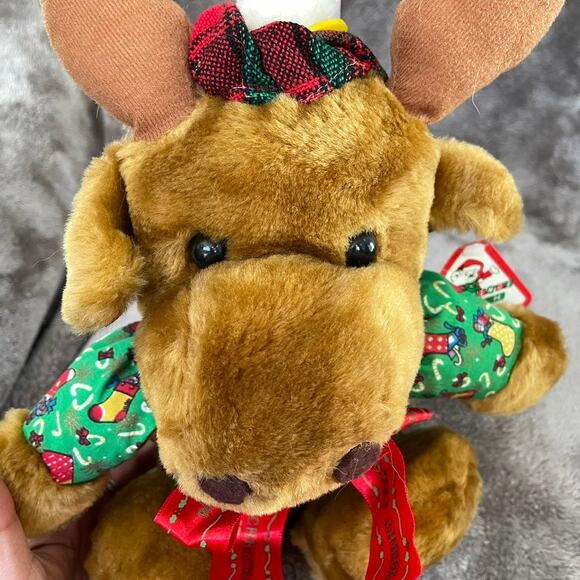 Vintage Christmas Moose Plush Pajamas & Tam Hat Irish Toy 9" Stuffed TAGS - Picture 16 of 16
